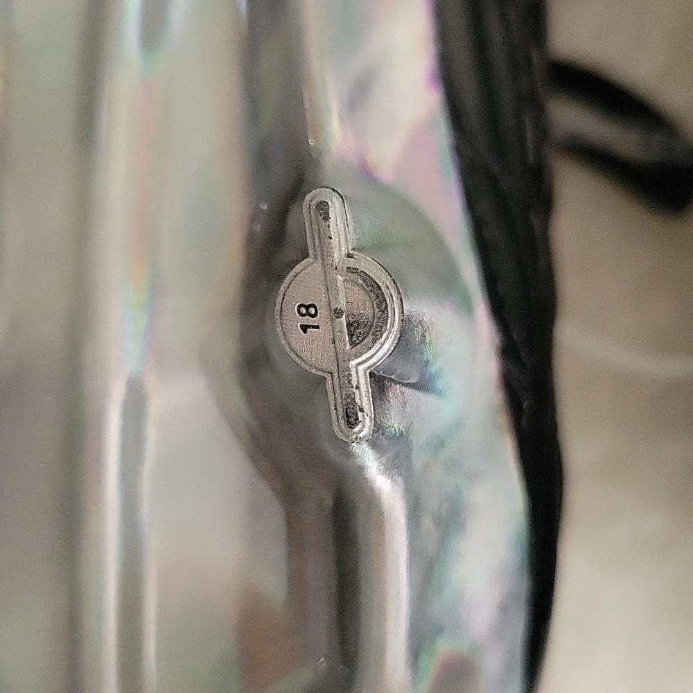 NWOT UNDER ARMOUR Magnetico Elite 3 FG Soccer Cleats Black Women. Size 7 - Picture 11 of 16